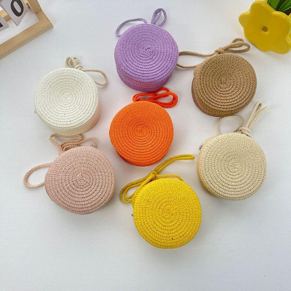 Handwoven Round Straw Shoulder Bag Crossbody Bag Kid Beach Straw Bag Envelope Wallet for Wowen Girls
