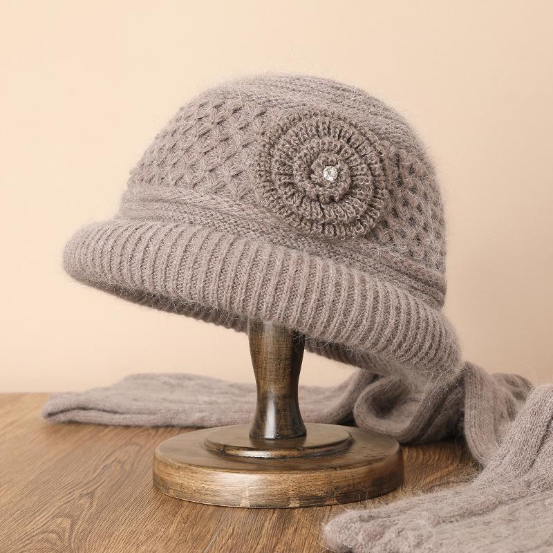 Medium and old hats Women's knitted hats Autumn and winter rabbit fur elderly hats Old lady wool hats Basin hats Warm mother hats