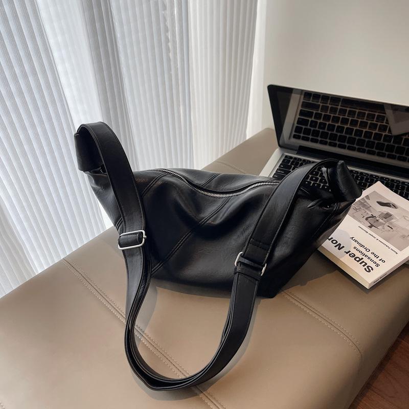 Сумка большой вместимости женская новая простая и универсальная на плечо, сумка-мессенджер, нишевый дизайн, сумка-пельмень для поездок на работу