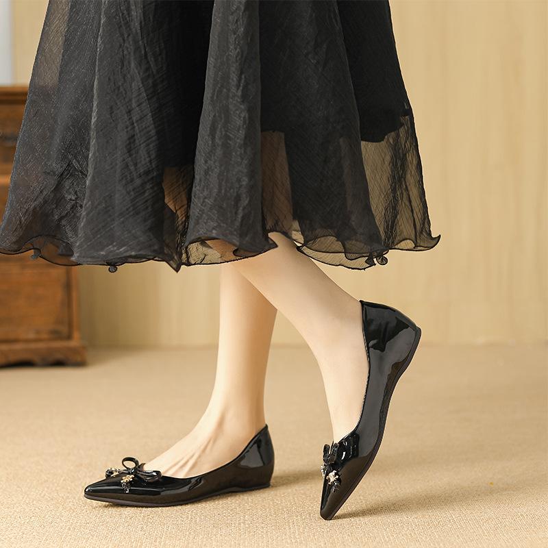 W828-33 Temperament 2025 New Xiaoxiangfeng Pointed Single Shoes Women Shallow Mouth One Pedal Ladyshoes Women