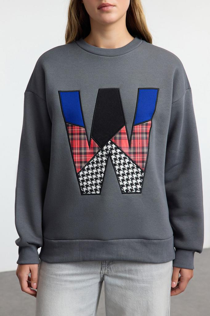 Women's Fashionable Stylish Sweatshirt Ecru Thick Inside Fleece Slogan Patch Detailed Oversize Wide Cut Knitted Sweatshirt