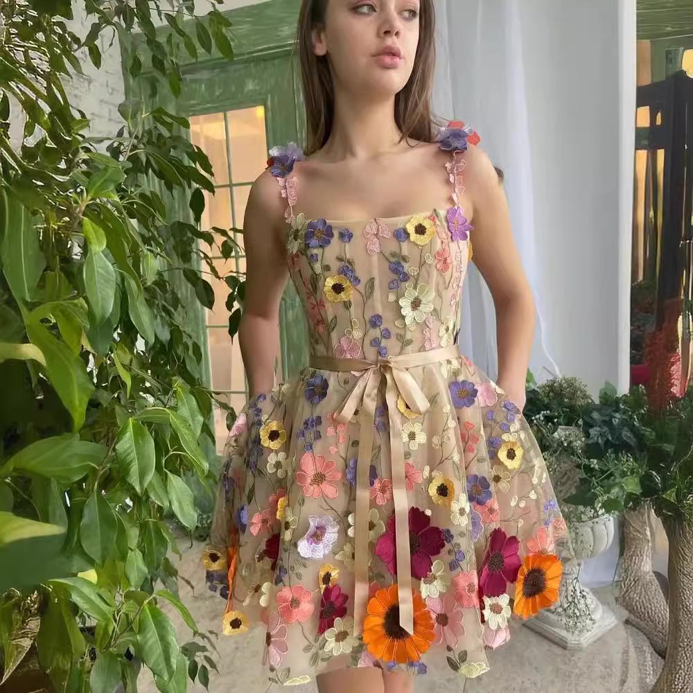 Элегантное облегающее платье с 3D цветочной вышивкой, 2025