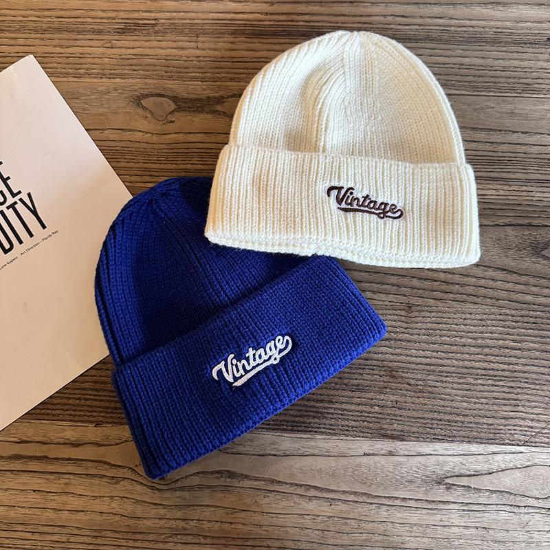 Fashion Letter Embroidery Neutral Casual Warm Knitted Hat For Autumn Winter And