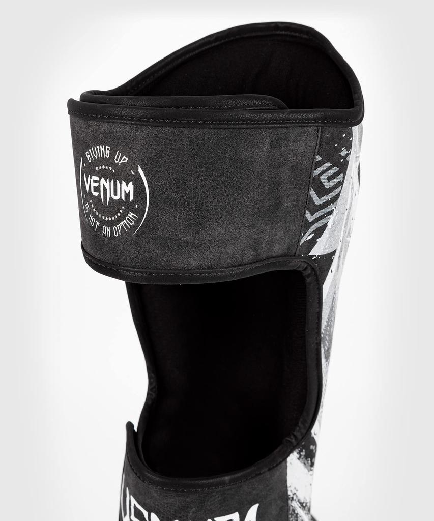 Venum GLDTR Щитки для голени XL 4.0 -