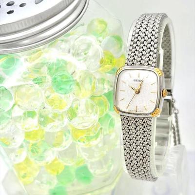 Б/У [Хорошее состояние/Новый аккумулятор] Женские часы SEIKO Квадратные 2P21-5D20 023585