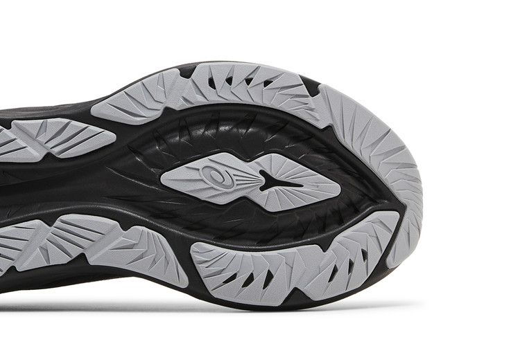 Asics Novablast 4 'Черный Графитовый Серый'