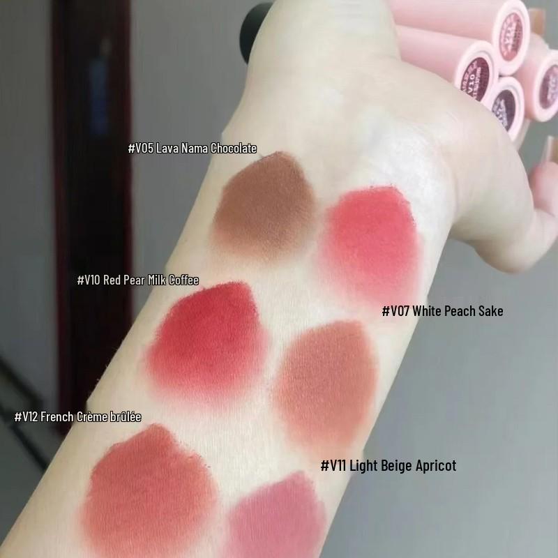 Mooekiss Velvet Matte Lip Clay V07 V09 V11 - Увлажняющая шелковистая матовая помада.