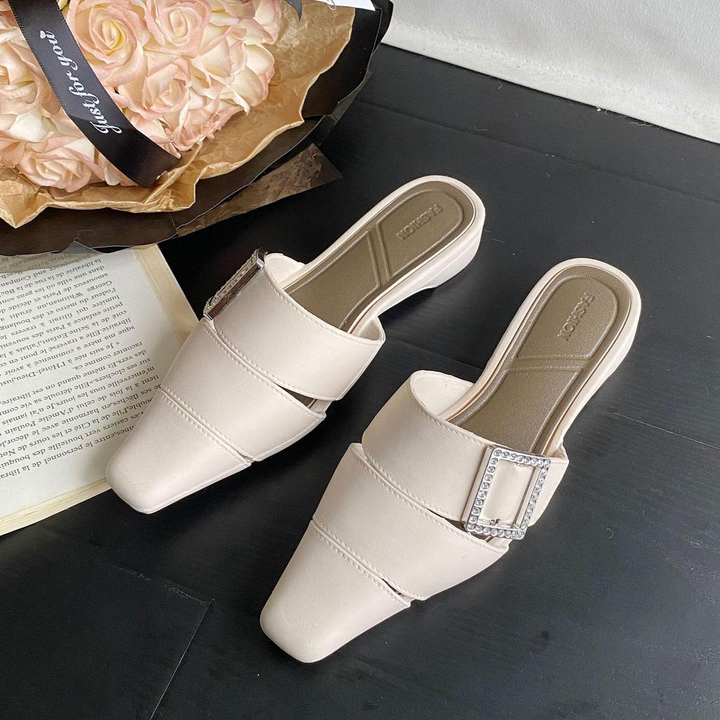 Women's 2024 Summer Rhinestone Buckle Pointed Half-Slippers with Flat Heel and Closed Toe