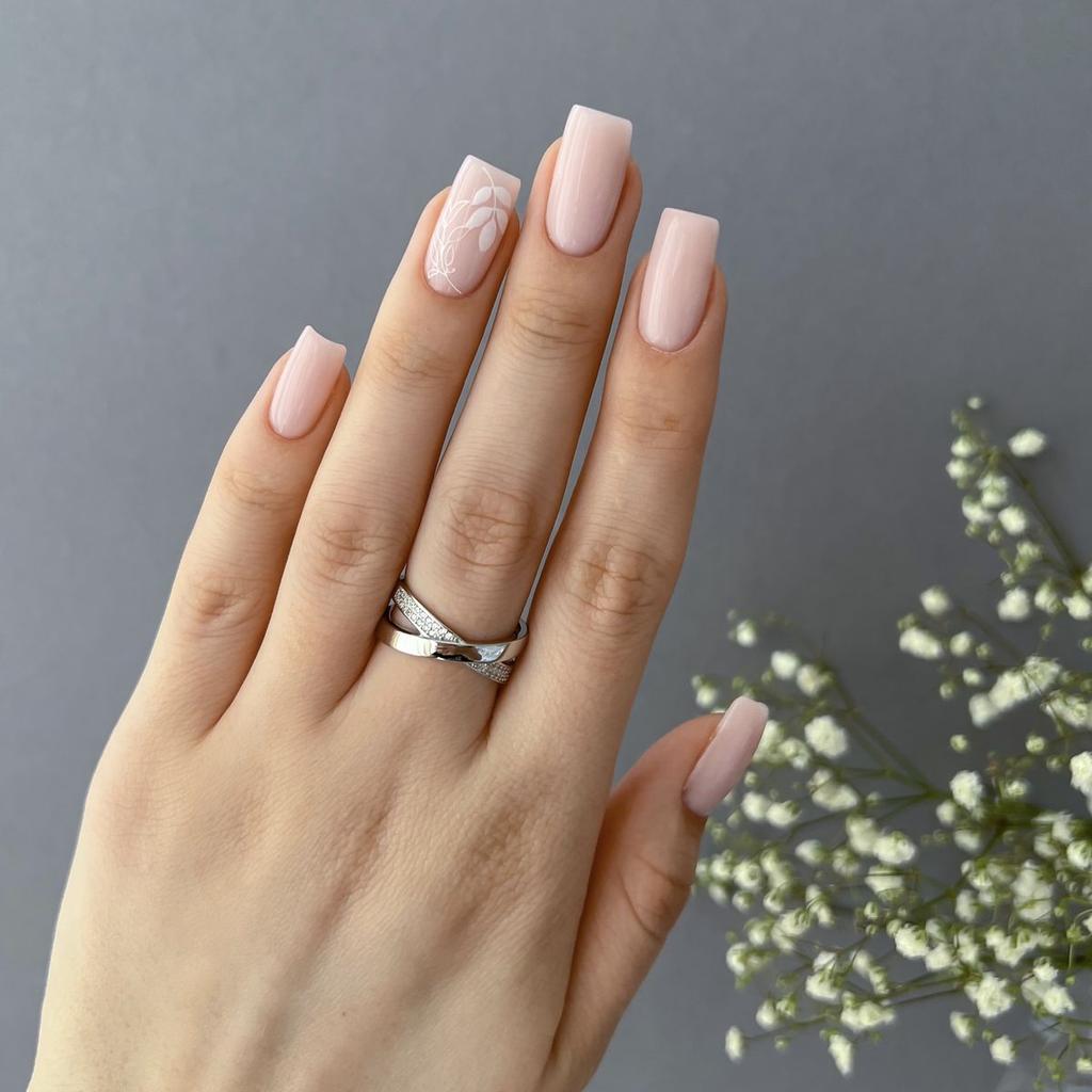 Серебряное кольцо с фианитами (2143086)