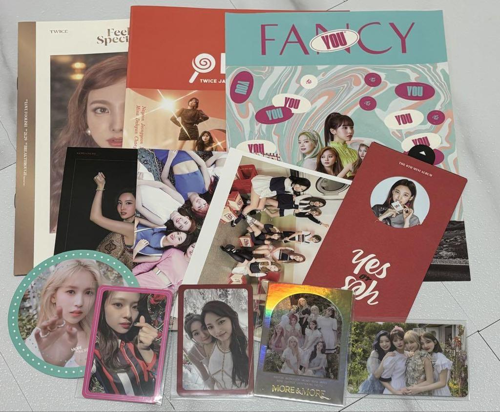 [USED] Twice Album Trading Card Sticker