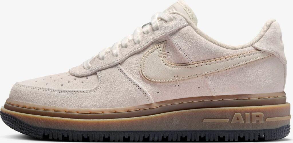 Кроссовки Nike Air Force 1 Luxe