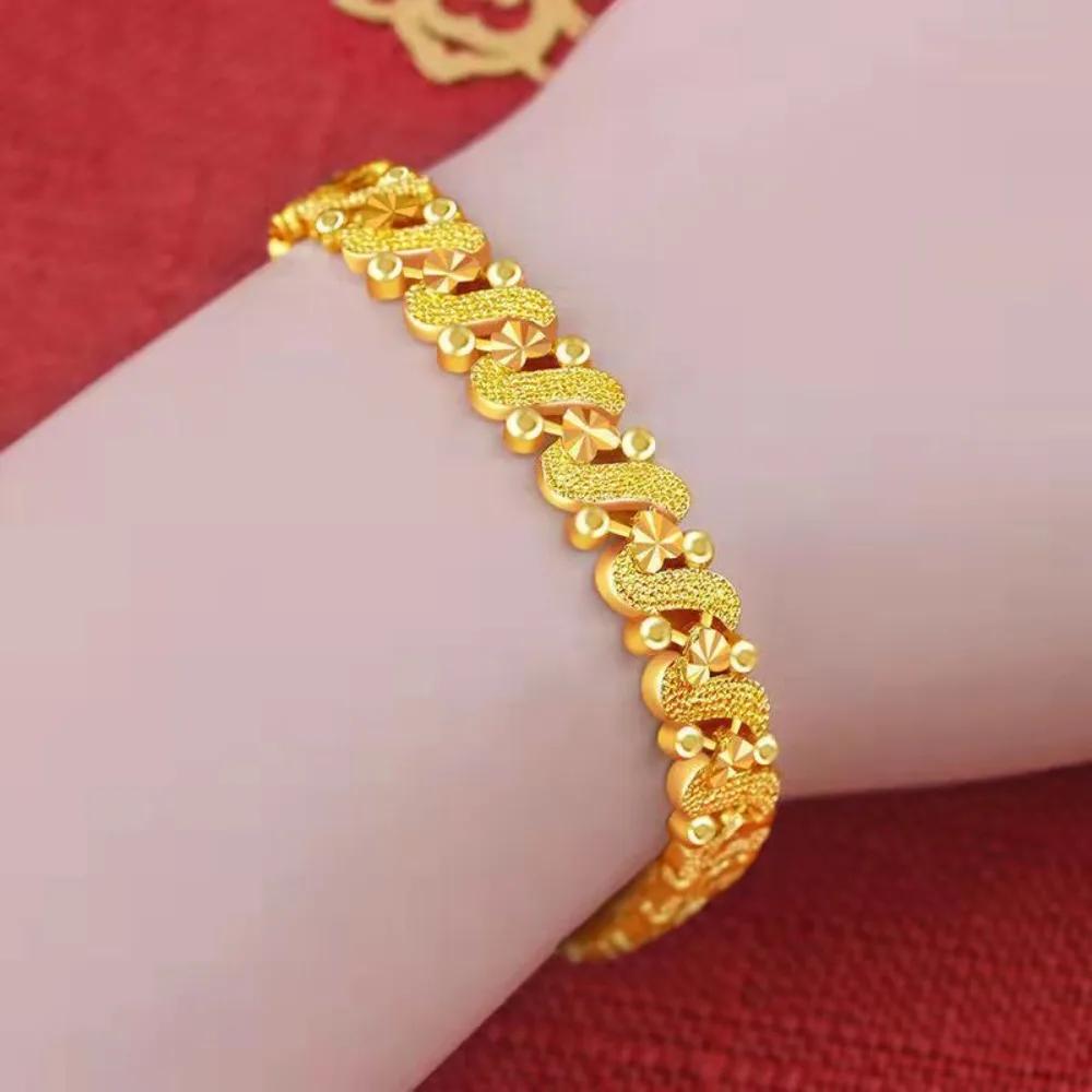 Delicate Love Heart Golden Bracelet Alloy Flower Hollow Bracelet Ornaments Hand Chain Chinese Style Bangles Ladies
