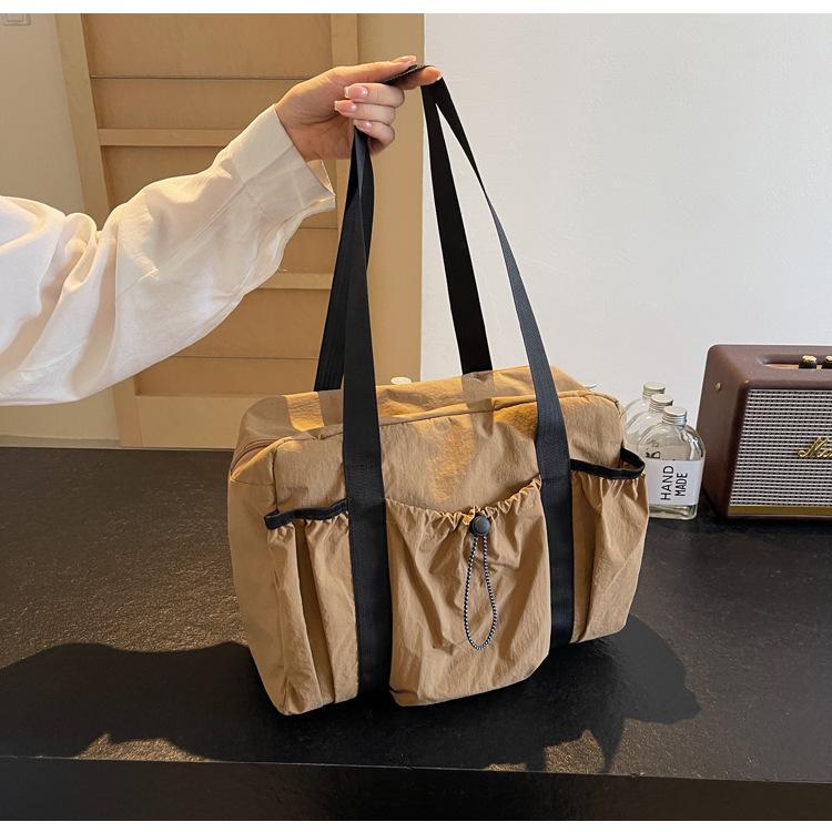 Casual large-capacity nylon bag women's 2025 new versatile shoulder bag short trip tote bag