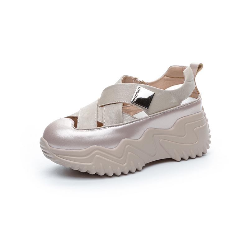 2024 Women's Summer Dad Shoes: Stylish Hollow Sandals with Thick Soles, Fashionable, Casual, and Breathable.