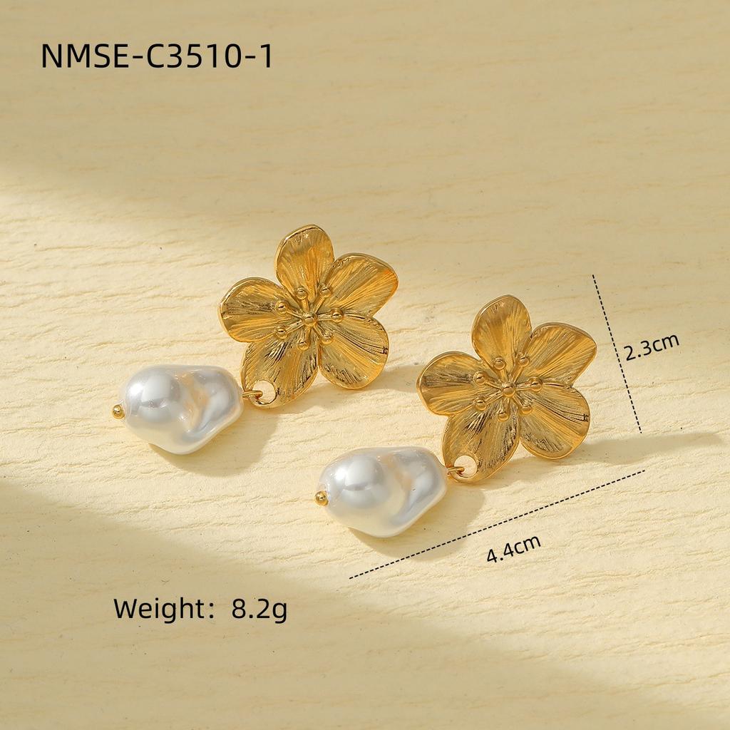 GEMCHIC Women's 18K Gold Plated Stainless Steel Flower Pearl Earrings Set