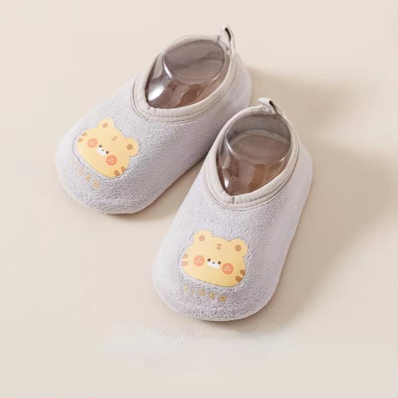 Детские напольные носки для девочек и мальчиков для осени и зимы, домашние, комнатные, для первых шагов, сетчатые, дышащие, с мягкой подошвой, нескользящие, детские напольные туфли