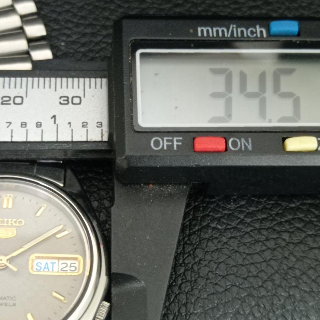 ОРИГИНАЛЬНЫЕ ВИНТАЖНЫЕ МУЖСКИЕ АВТОМАТИЧЕСКИЕ ЧАСЫ SEIKO 5 ЯПОНИЯ ОРИГИНАЛЬНЫЙ ЦИФЕРБЛАТ a709208-1