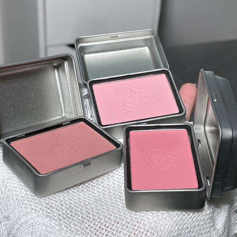 Румяна Square Iron Box, прозрачный и чистый корейский порошок Sweet Sister Yuanqi, не летающий!