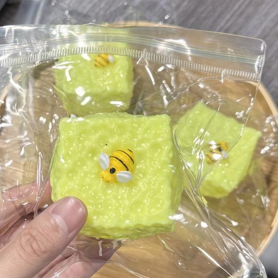 Сотовая кубическая пчела, игрушка-пищалка, медленно поднимающаяся, антистрессовая, кубик-пчела, сжимаемая игрушка, мягкая, эластичная, для снятия напряжения, сенсорная игрушка
