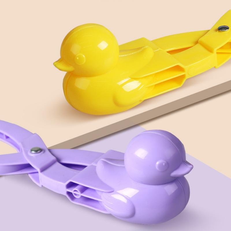 Новая игрушка для снега, горячо продаваемая, несколько цветов, клипса для снежков, форма утенок-астронавт, набор из трех частей для игры в снег, клипса для игрушки