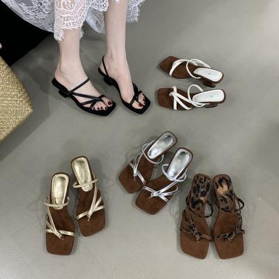 Однословные босоножки на толстом каблуке женские 2025 лето новые французский сказочный ветер с открытым носком на среднем каблуке туфли с юбкой римские туфли