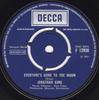 7-дюймовая пластинка JONATHAN KING - Everyone's Gone To The Moon F12950 Decca 1969 UK Поп Б/У