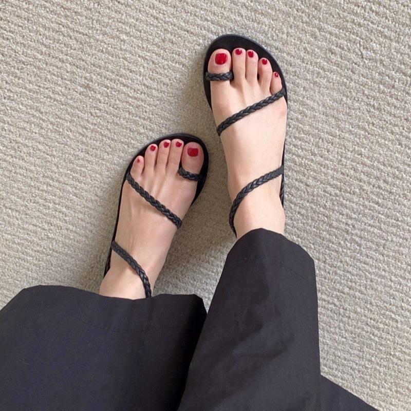 Woven One-word with Flat-soled Sandals Women's Leather Niche Design Simple Set of Toe Sandals