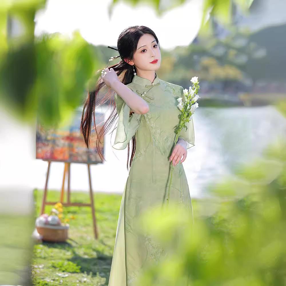 Орхидеево-зеленое летнее ципао 2025: Ао Дай в китайском стиле для молодой девушки на проводы в колледж