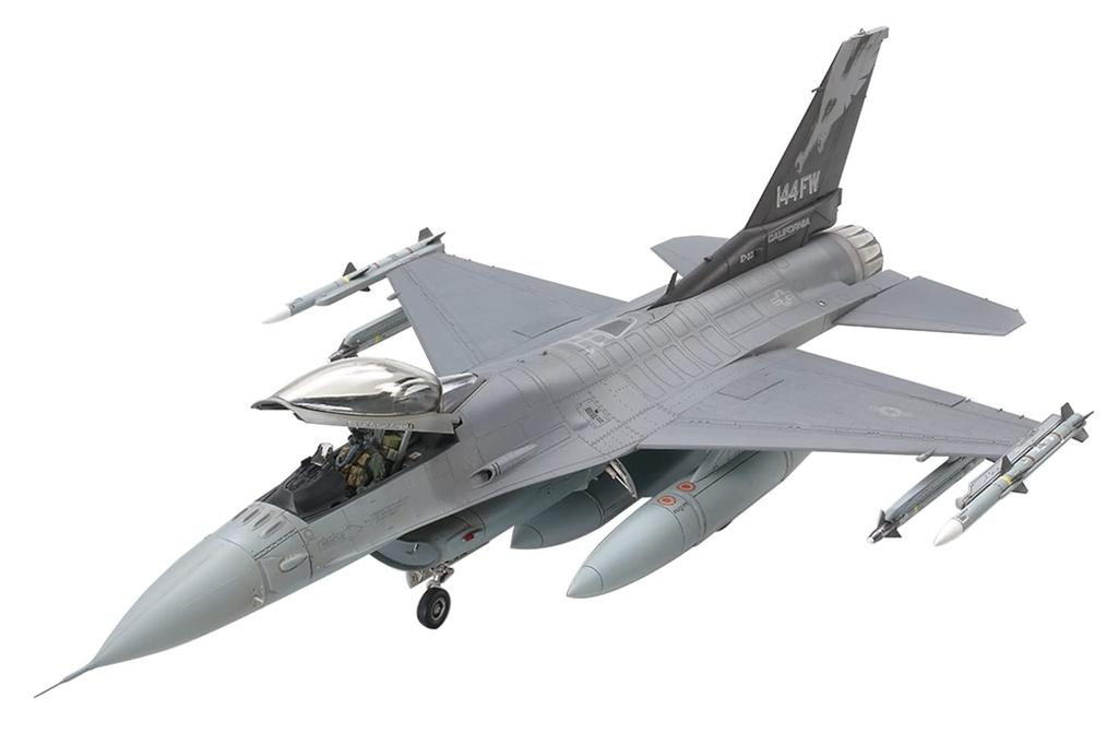 Tamiya Masterpiece Series US Air Force Lockheed Martin Block Fighting Falcon Национальные ВВС США Пластиковая модель 61101 1/48 № 101 F-16C 25/32