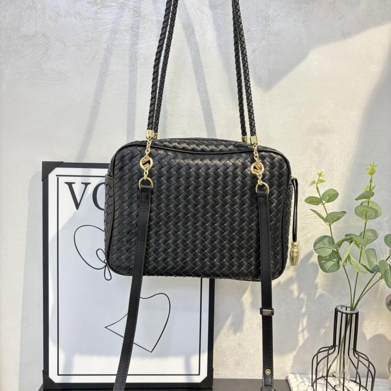 Calfskin Hand-knitted Shoulder Bag 2025 New Commuter Casual Handbag Luxury Cross-body High-end Trend