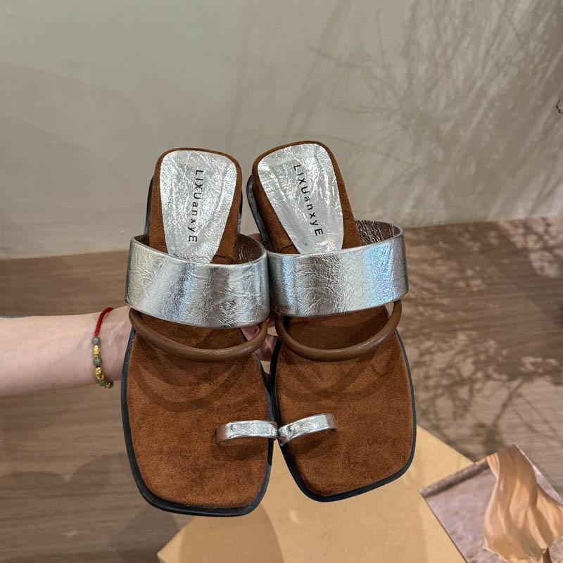 Новые летние французские платформенные ретро шлепанцы с закрытым носком, женская обувь, изнашиваемые, квадратный носок, повседневные клиновидные шлепанцы для женщин