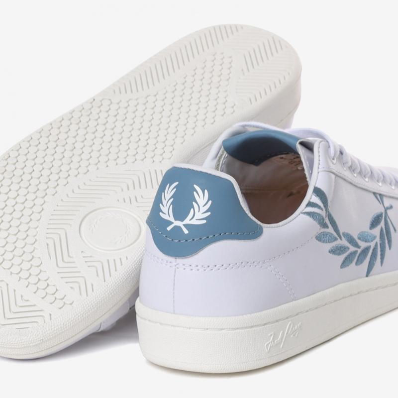 Fred Perry Unisex Leather Shoes B721 Laurel Logo