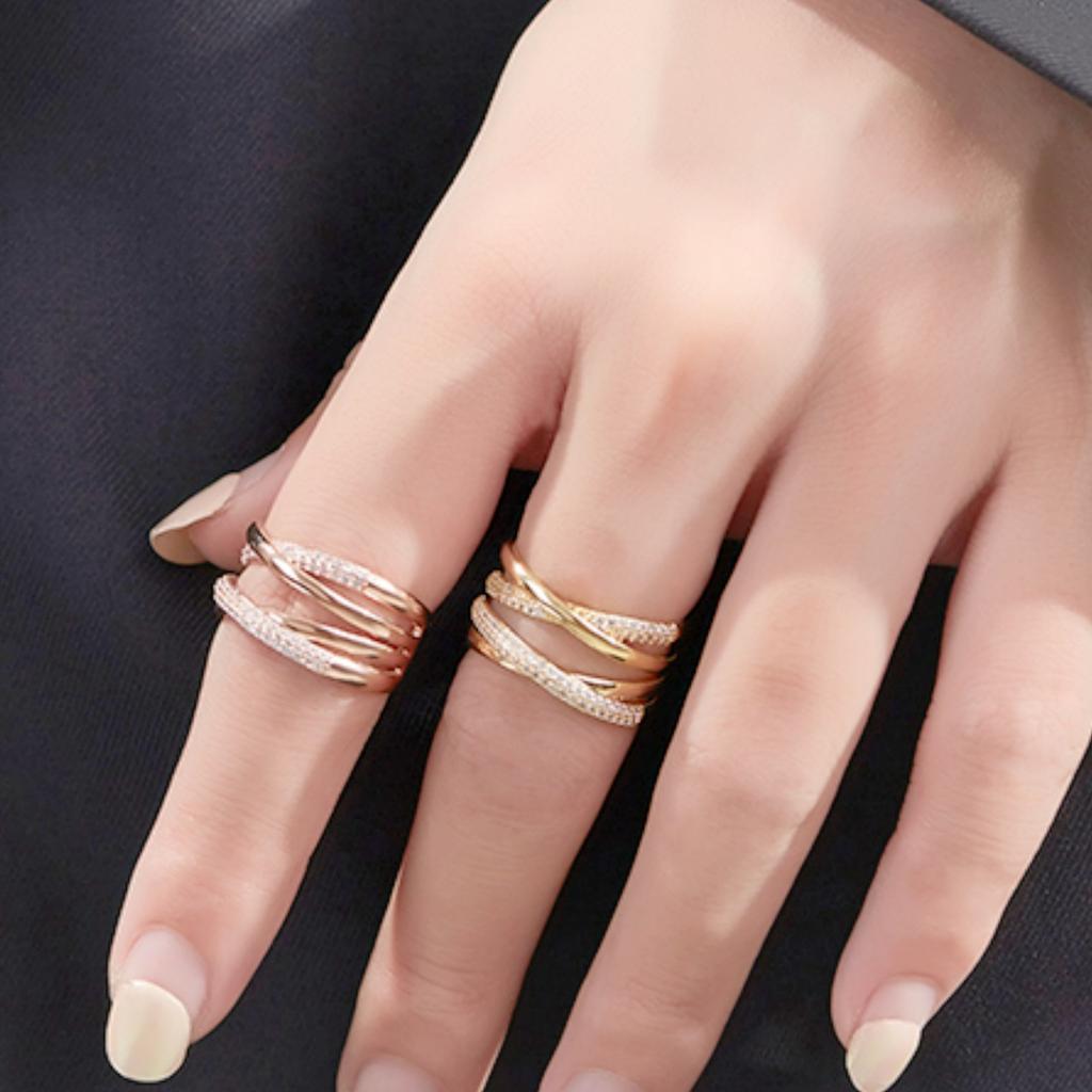 Модные двухслойные отверстия запутывают и переплетают кольцо