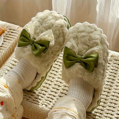 Уютные плюшевые женские мокасины-тапочки • Толстая подошва из ЭВА • Нескользящие для дома/улицы • Верх из мягкой ткани • Бежевый и зеленый • Ручная стирка