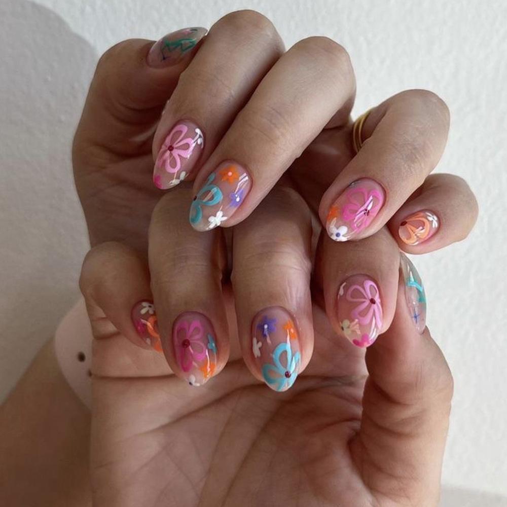 24Pcs Ocean Fish Pattern Press On Nails Short Oval Full Cover Summer Colorful Striped Fake Nails