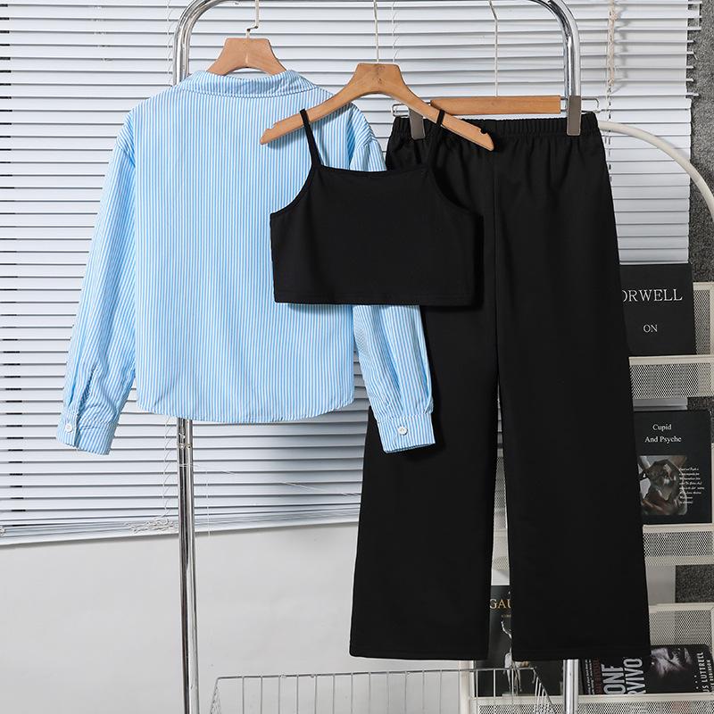 Девочковый трехпредметный комплект Весна 2026: Рубашка в полоску с лацканами, Топ-камисоль, Длинные брюки