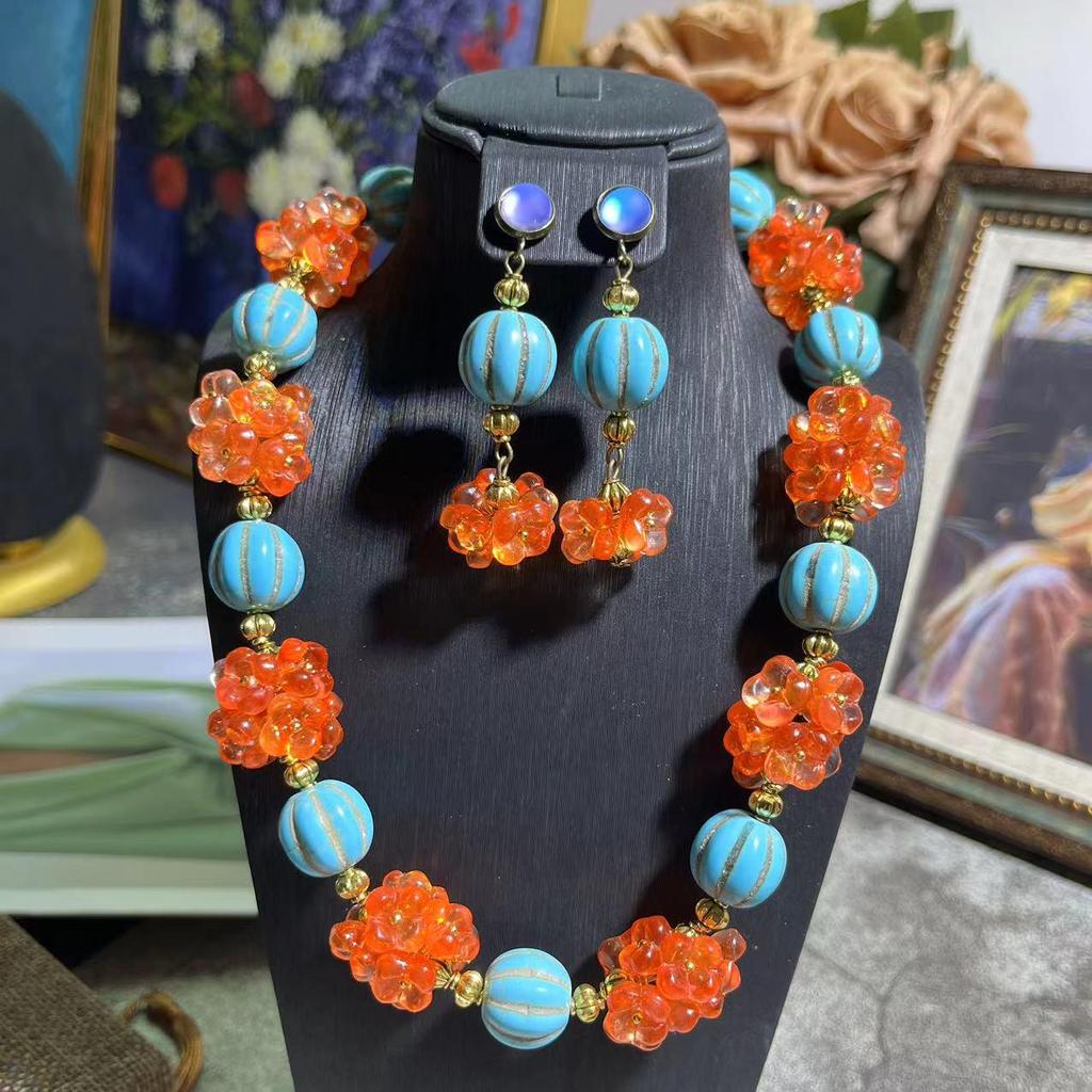 Vintage European & American Style Blue-Green Turquoise Necklace: Exaggerated Glass Women's Clavicle Chain Jewelry