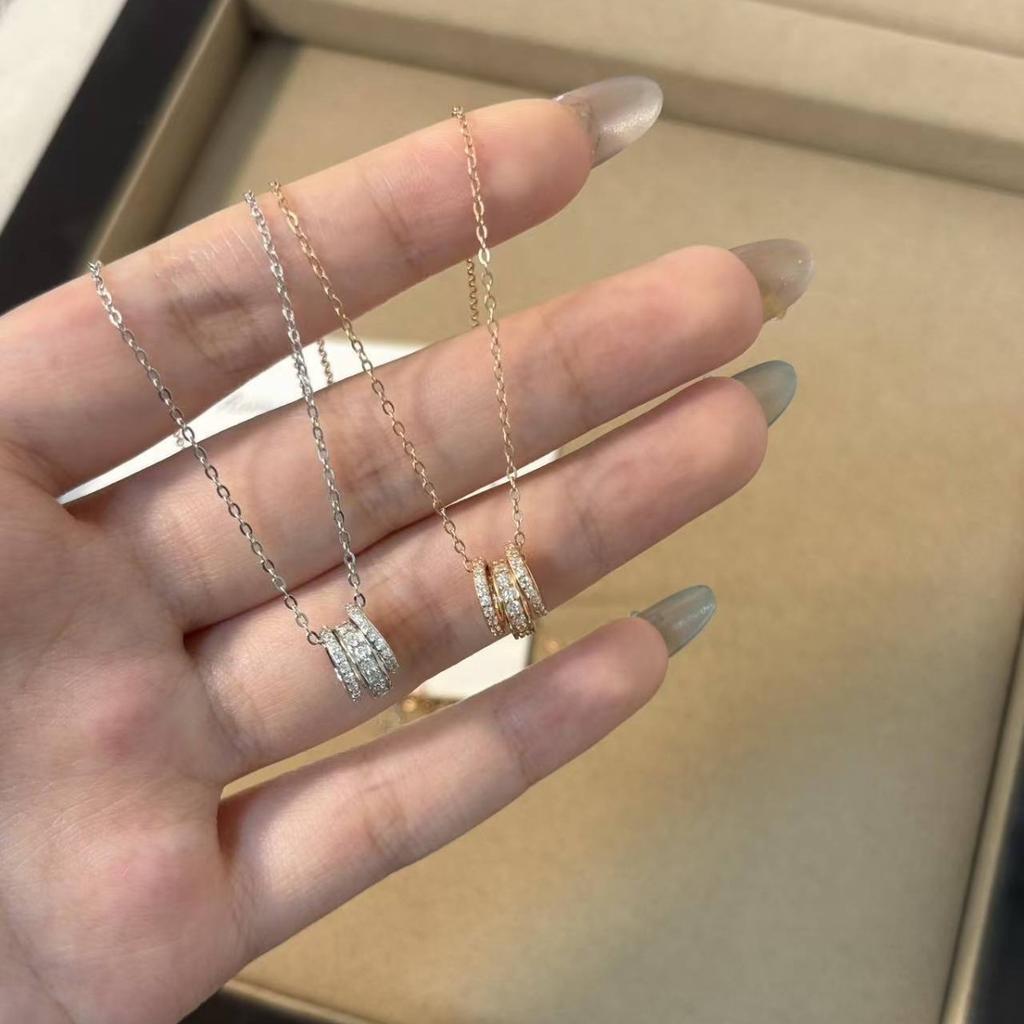 Three Ring Small Waist Necklace, Women's Light Luxury Style, Fashionable Temperament, Versatile, Circular Transfer Bead Pendant