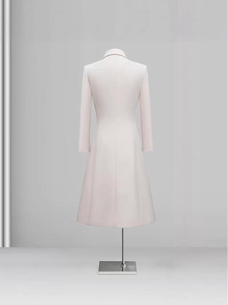 Профессиональное платье Off-White Весна/Осень 2025 для консультантов салонов красоты