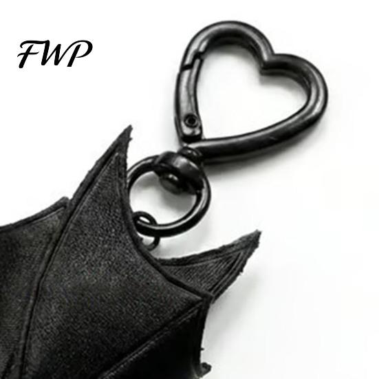 Gothic Bat Keyring Plush Black Keychain Transformable Key Ring Pendant Soft Backpack Bag Purse Charm Halloween Gift for Lovers Lightweight