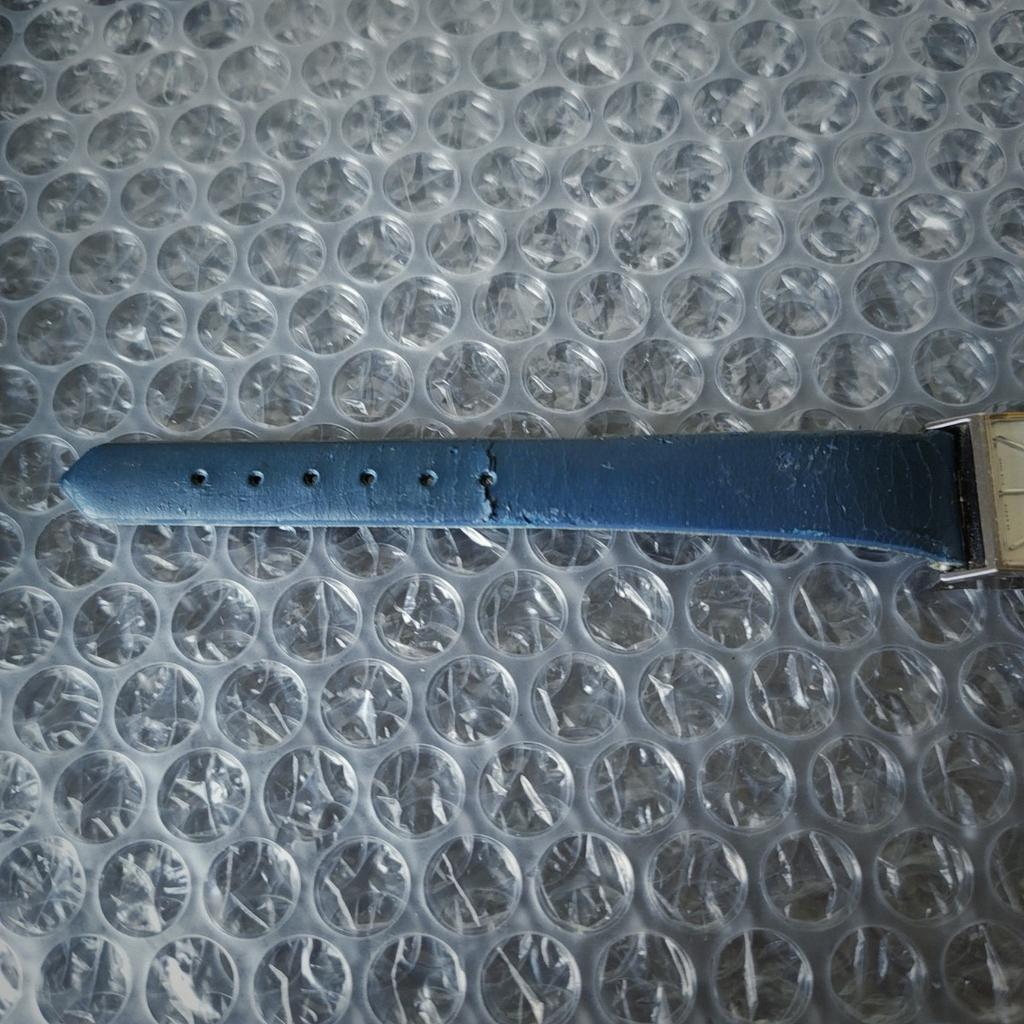 Новые со склада SEIKO Chorus Weekdater Ручной завод Прямоугольные Код [Рабочее состояние] Женские 2119-3030 (Управление K26A)