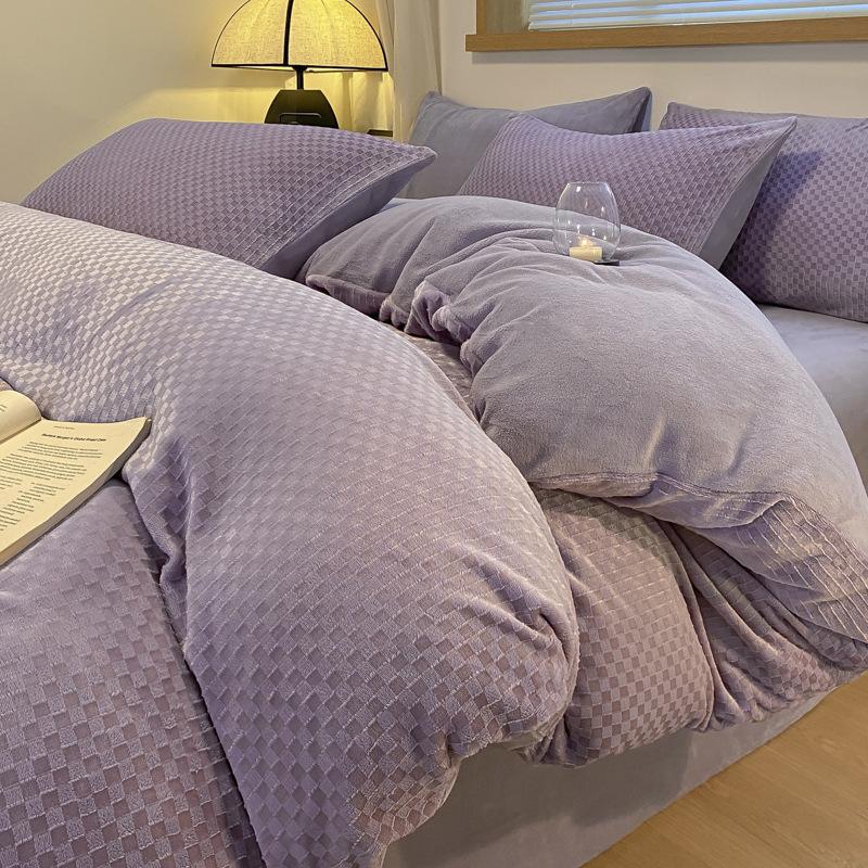 Двусторонний утолщенный молочный коралловый флис, комплект из четырех предметов для кровати, флисовый пододеяльник, коралловая фланелевая простыня, постельное белье