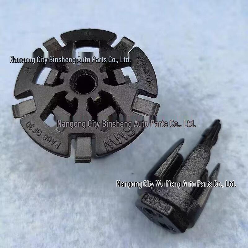 BMW Radiator Upper Support Clamp (17117595701, 17117575392)