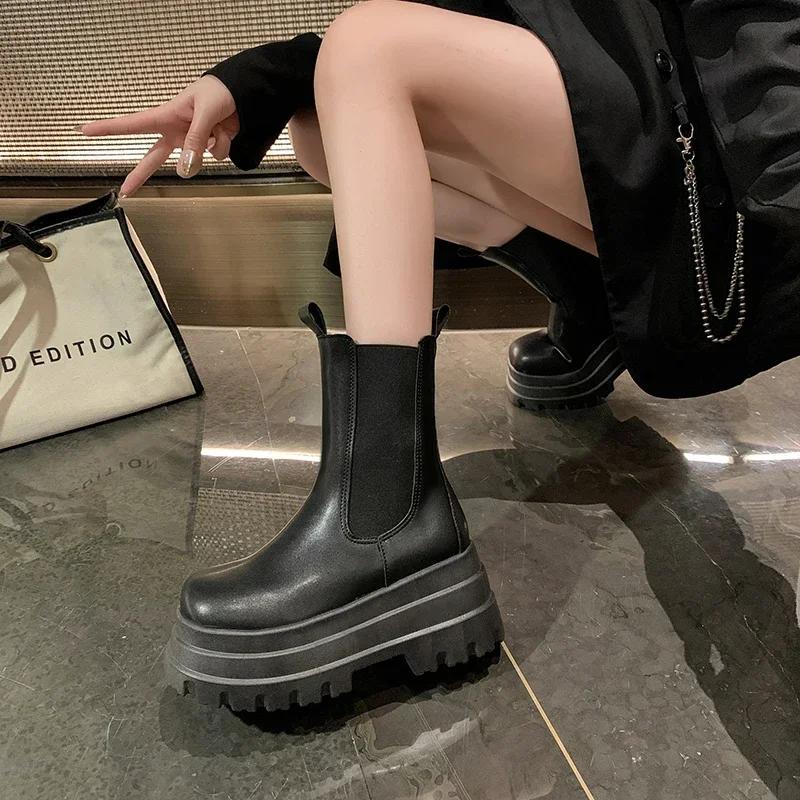 Fashion 2024 Fashion New Boots Women's Shoes Fashionable and Versatile Thin Round Head Cigarette Boots Platform Shoes Outdoor Versatile