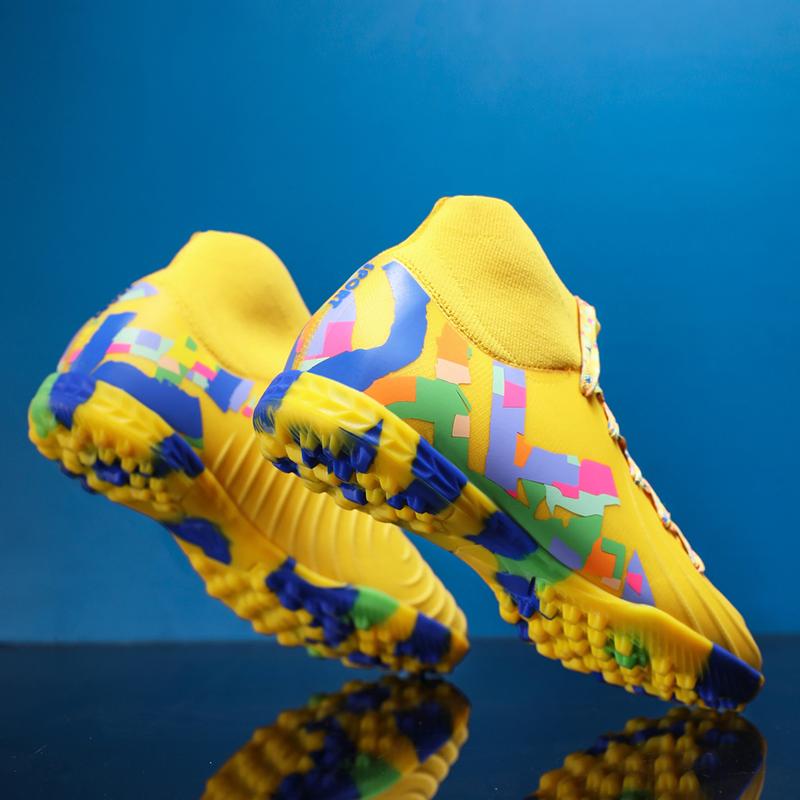 Fashion 2025 New New Men Soccer Shoes Hot-selling FG/TF Football Boots Non-Slip Cleats Mid-top Futsal Indoor High-quality Match Sneakers