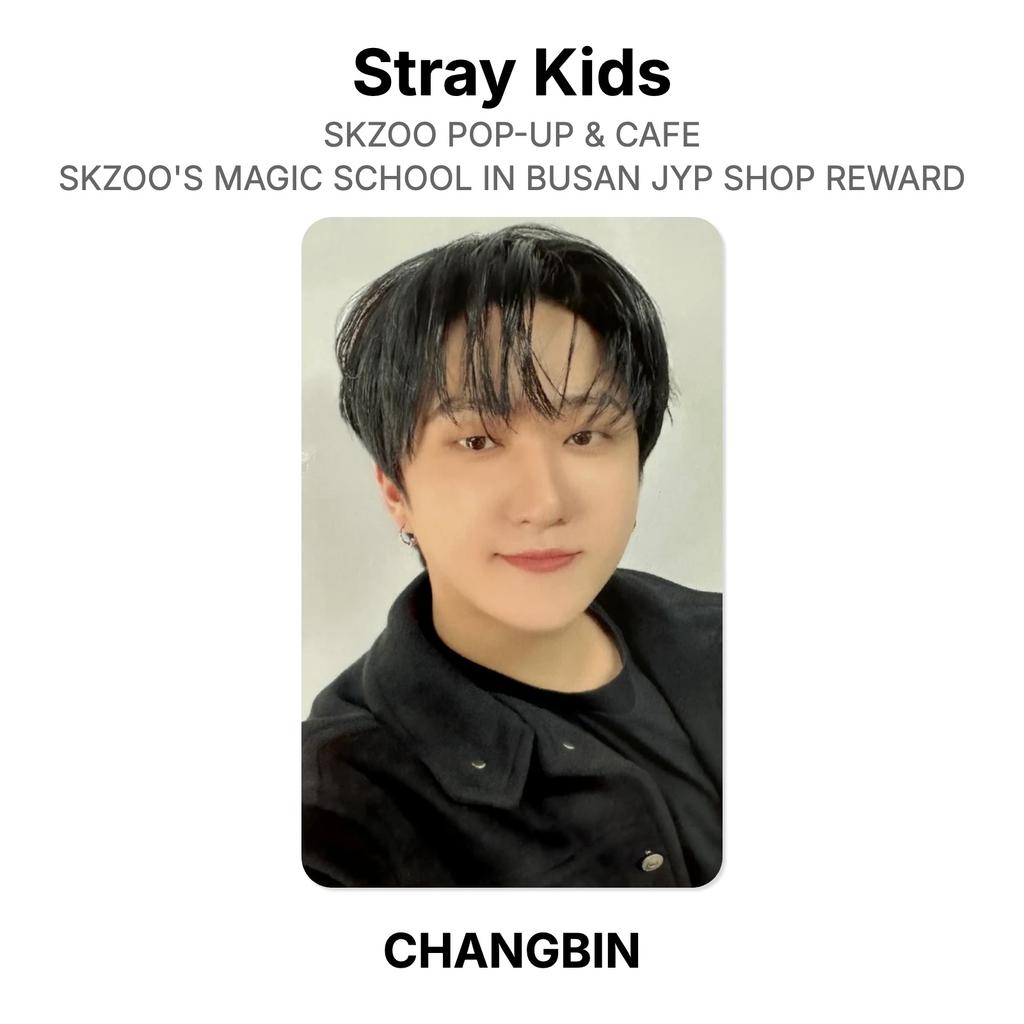 Stray Kids POP-UP и КАФЕ SKZOO SKZOO'S MAGIC SCHOOL В БУСАНЕ JYP SHOP НАГРАДА Официальная фотокарточка