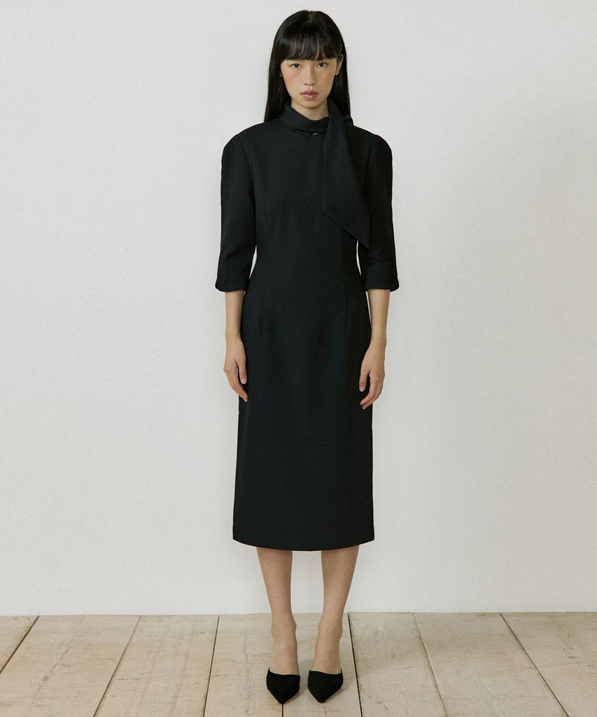 Lucirju Muffler One-Piece (Black)