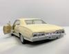 KiNSMART 1/43 Scale 1967 Chevrolet Impala Pullback Diecast Car (White)