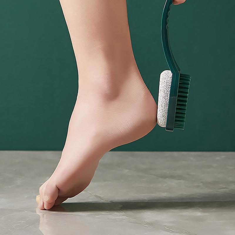 Скруббер для щетки для ног из пемзы с ручкой для отшелушивания ног от омертвевшей кожи