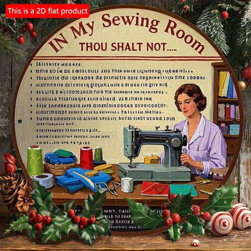 2d Flat 20*20cm, "Thou Shalt Not In My Sewing Room" Wall Art Decoration Circular Wooden Decoration, Suitable for Home, Living Room, Cafe and Office.